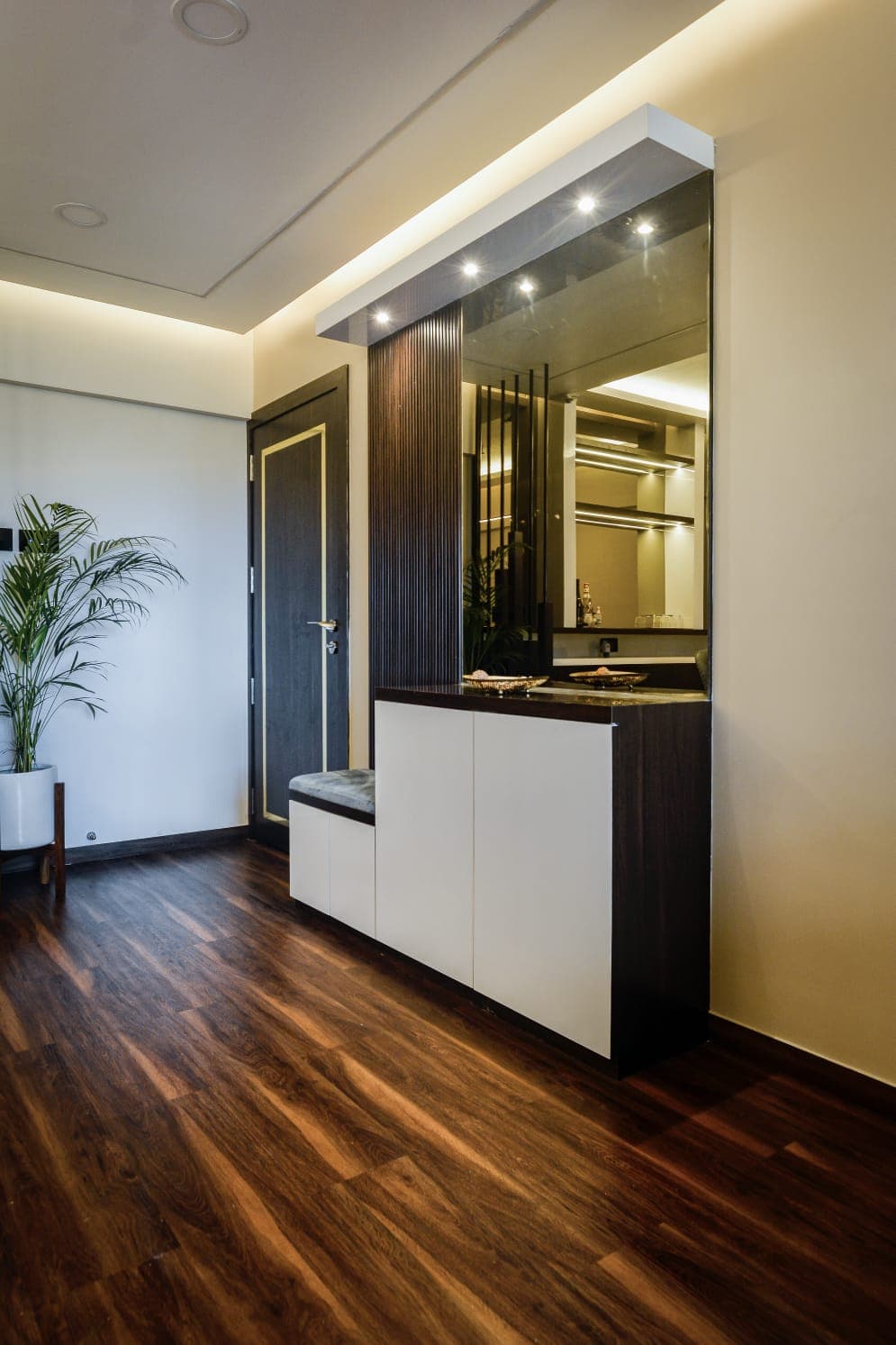 Malad west mumbai 2 bhk residental project 900sqft