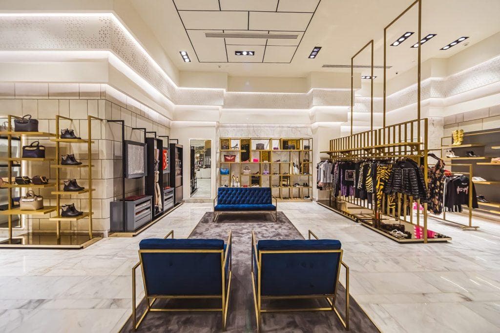 Modern experience center interior design in Gurgaon with immersive display and premium lighting